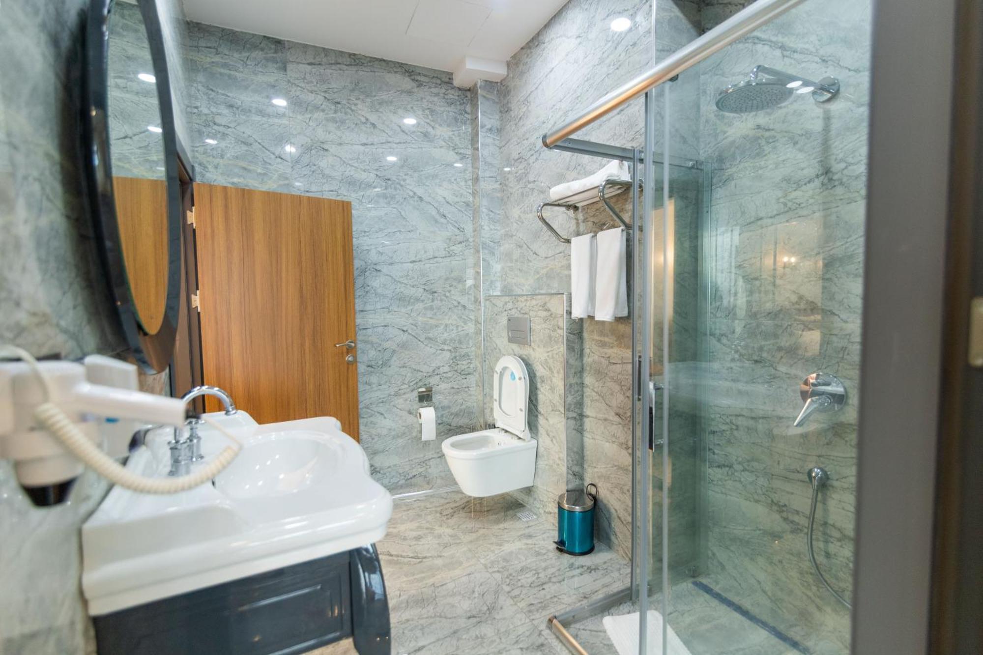 Fevzi Hoca Otel ทรับซอน ภายนอก รูปภาพ
