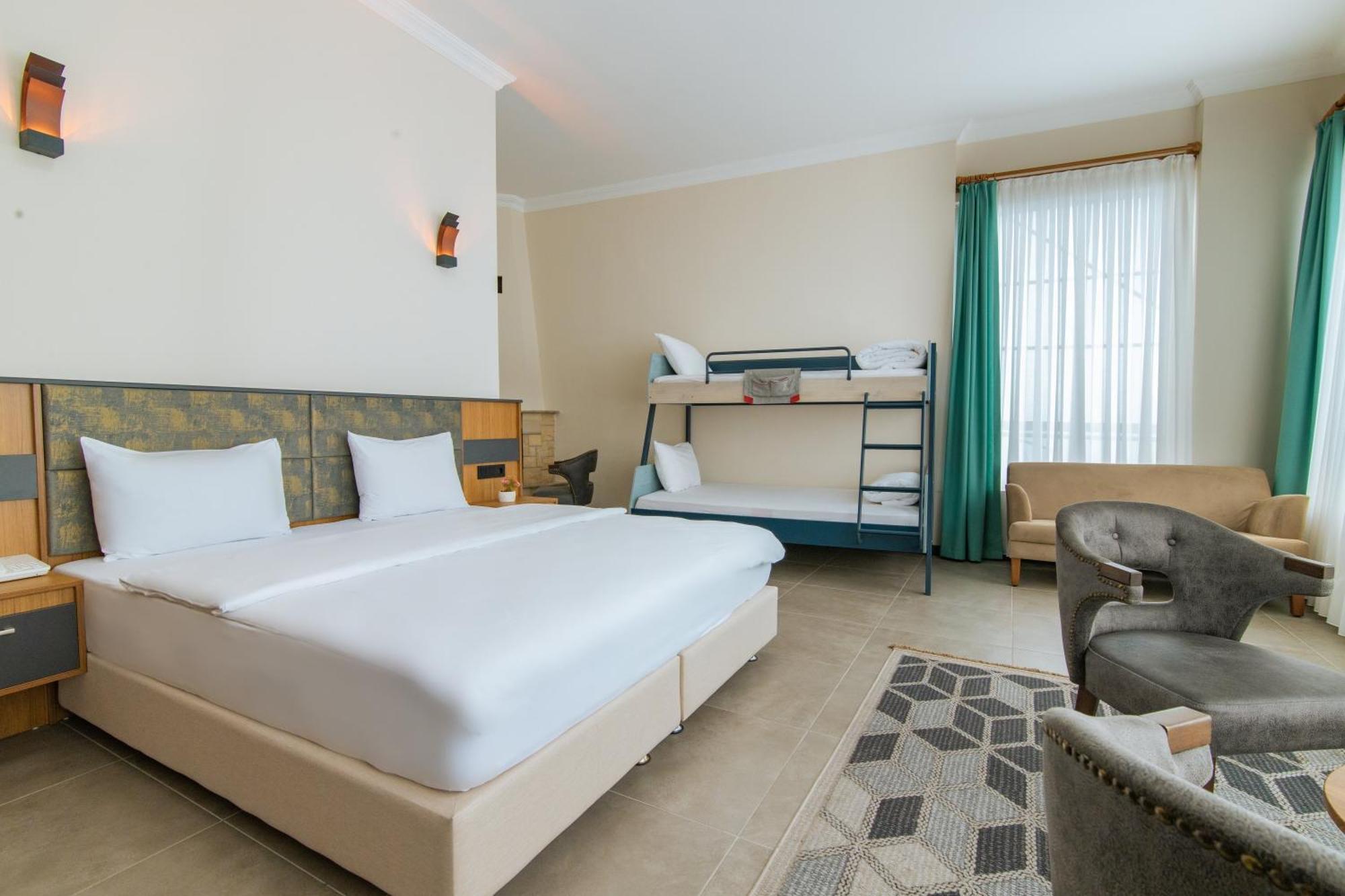 Fevzi Hoca Otel ทรับซอน ภายนอก รูปภาพ